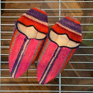 Moroccan flat shoes in pink orange and purple, size 10.